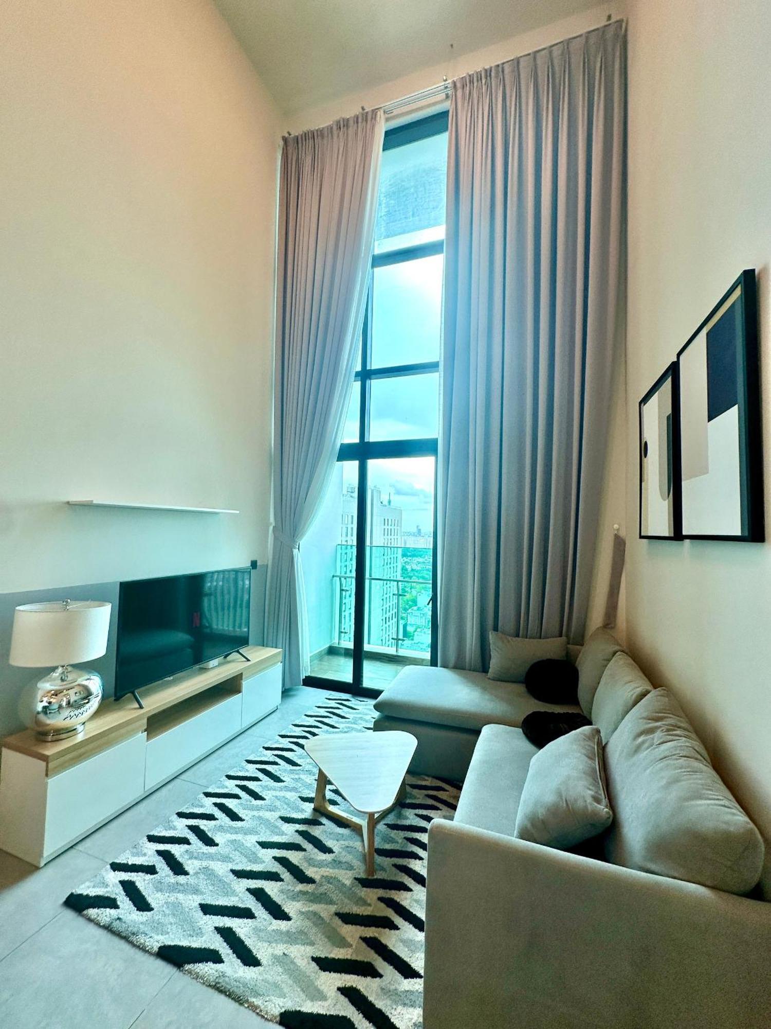 Feliz Luxurry Duplex Apartment Saigon ホーチミン市 エクステリア 写真