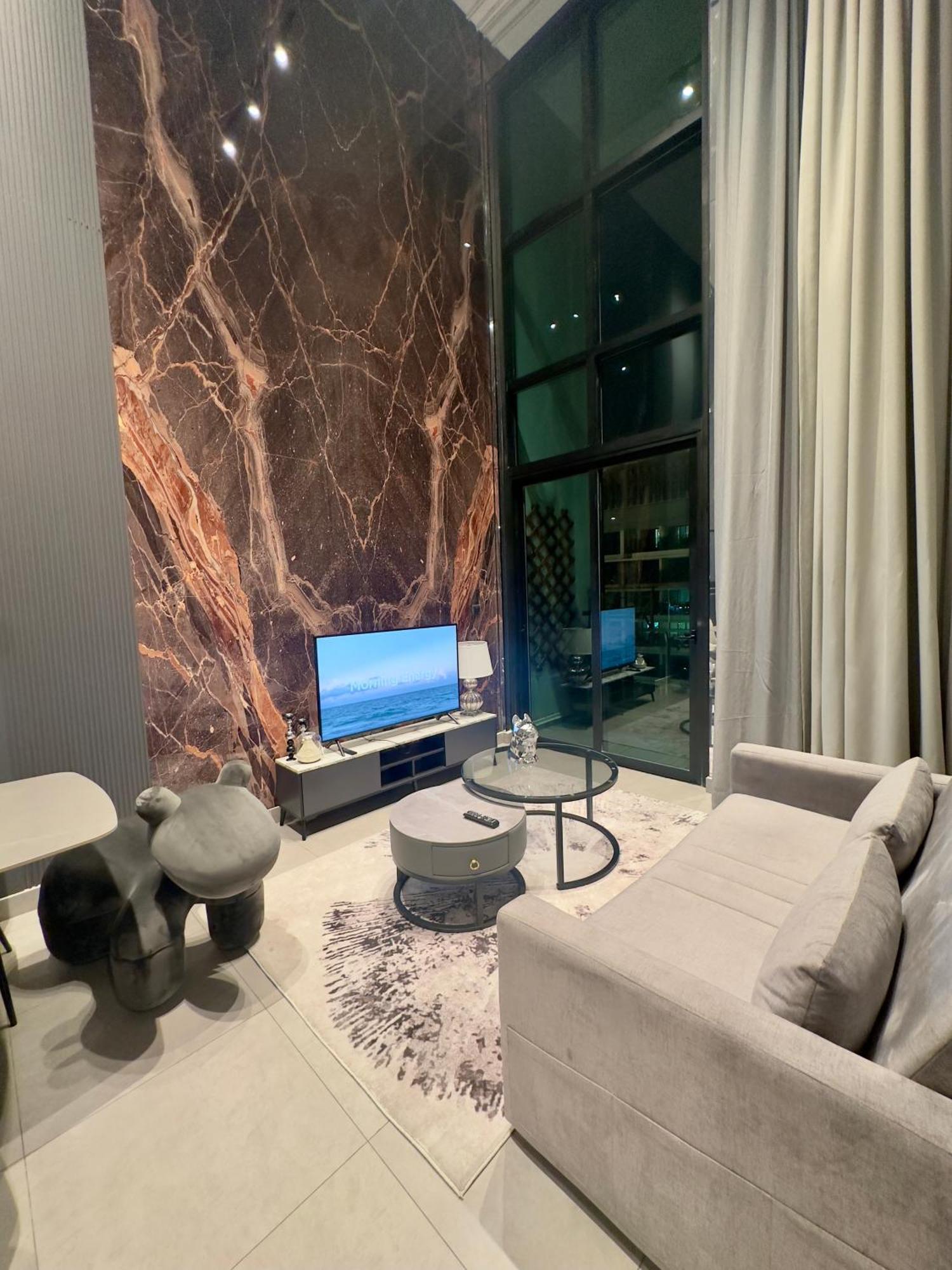 Feliz Luxurry Duplex Apartment Saigon ホーチミン市 エクステリア 写真